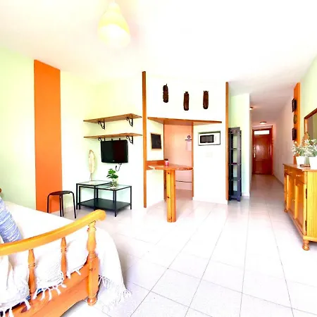 Comodo Apartamento De Un Con Vistas A La Piscina En Appartement