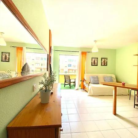 Comodo Apartamento De Un Con Vistas A La Piscina En * Costa Del Silencio