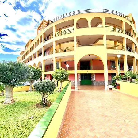 Comodo Apartamento De Un Con Vistas A La Piscina En Appartement