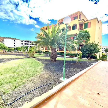 Comodo Apartamento De Un Con Vistas A La Piscina En Appartement *