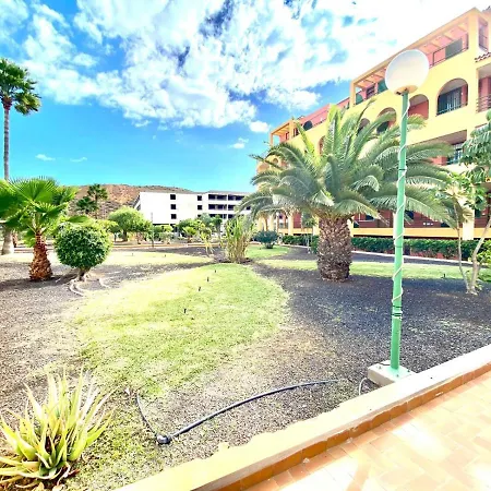 Appartement Comodo Apartamento De Un Con Vistas A La Piscina En *